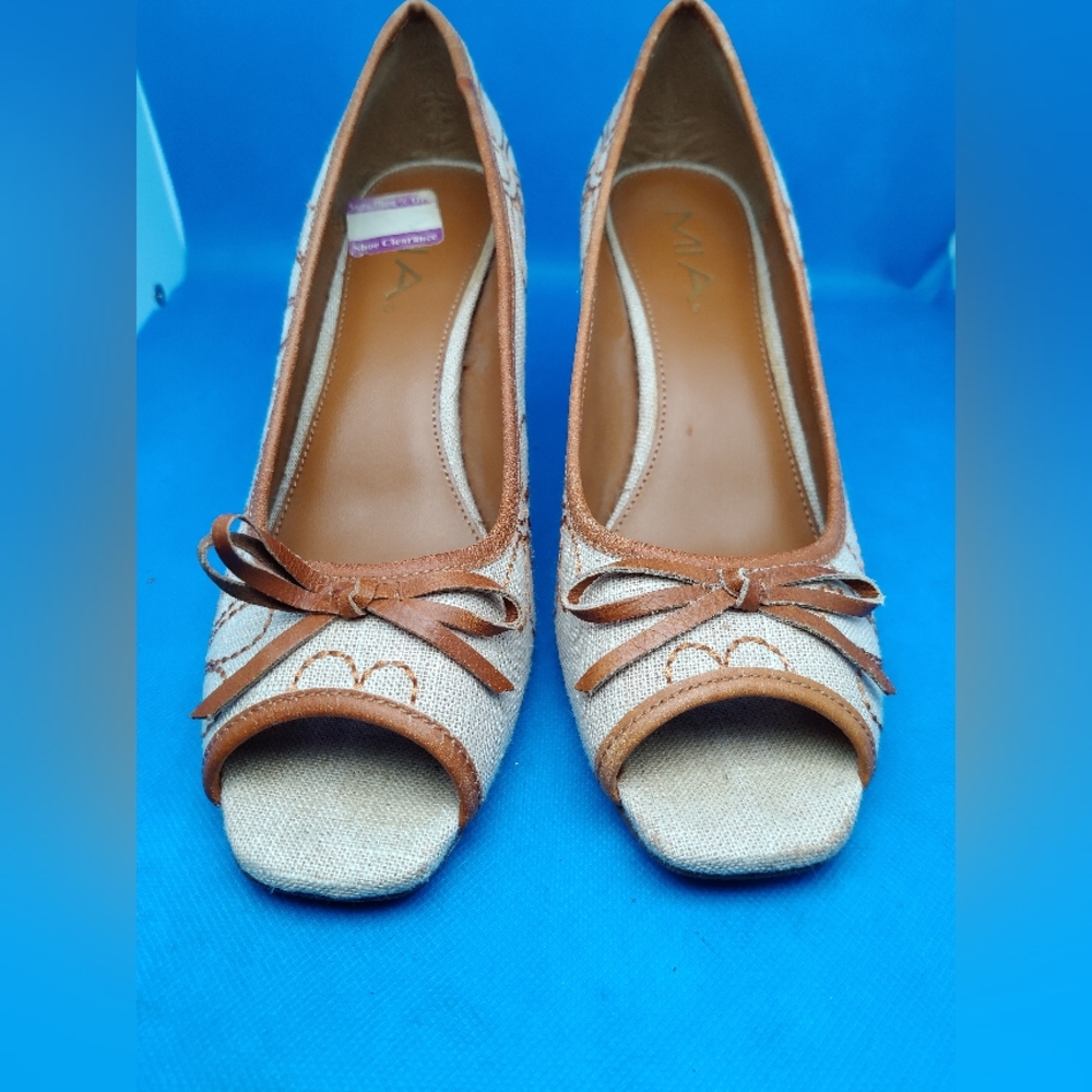 MIA Womens‎ Size 8.5M Ivory Floral Print Pumps High Heels Open Toe Canvas